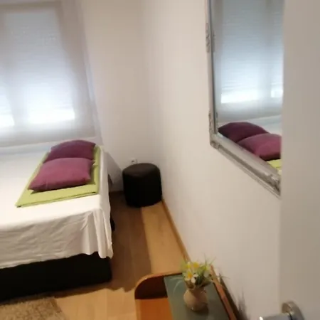 Kursan Apartment *