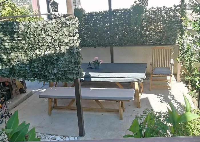 Kursan Apartamento Seget Vranjica